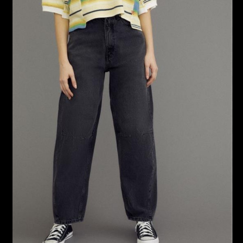 BDG Rih Extreme Baggy Jean color washed black